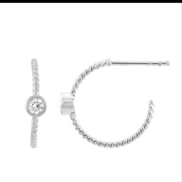 NEW Silpada Focus on Me Hoop Earrings 0.925 Sterling Silver Post Feminine Light - Picture 1 of 9